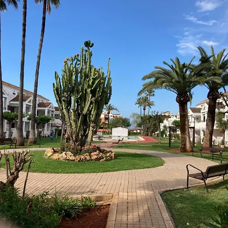 Ferienhaus Adosado En Urbanizacion Con Precioso Jardin