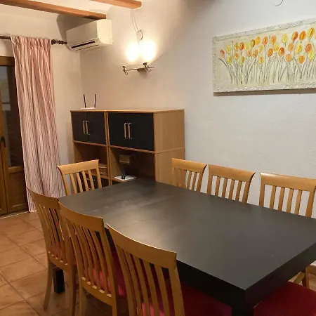 Ferienhaus Adosado En Urbanizacion Con Precioso Jardin Dénia