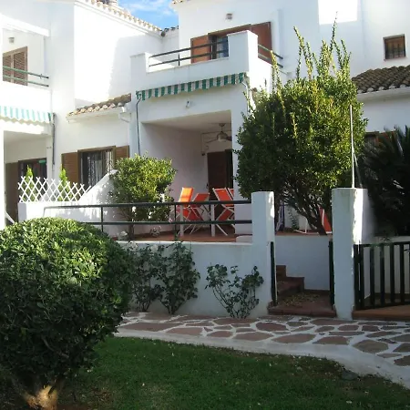 Adosado En Urbanizacion Con Precioso Jardin Ferienhaus Dénia