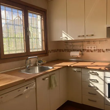 Ferienhaus Adosado En Urbanizacion Con Precioso Jardin *
